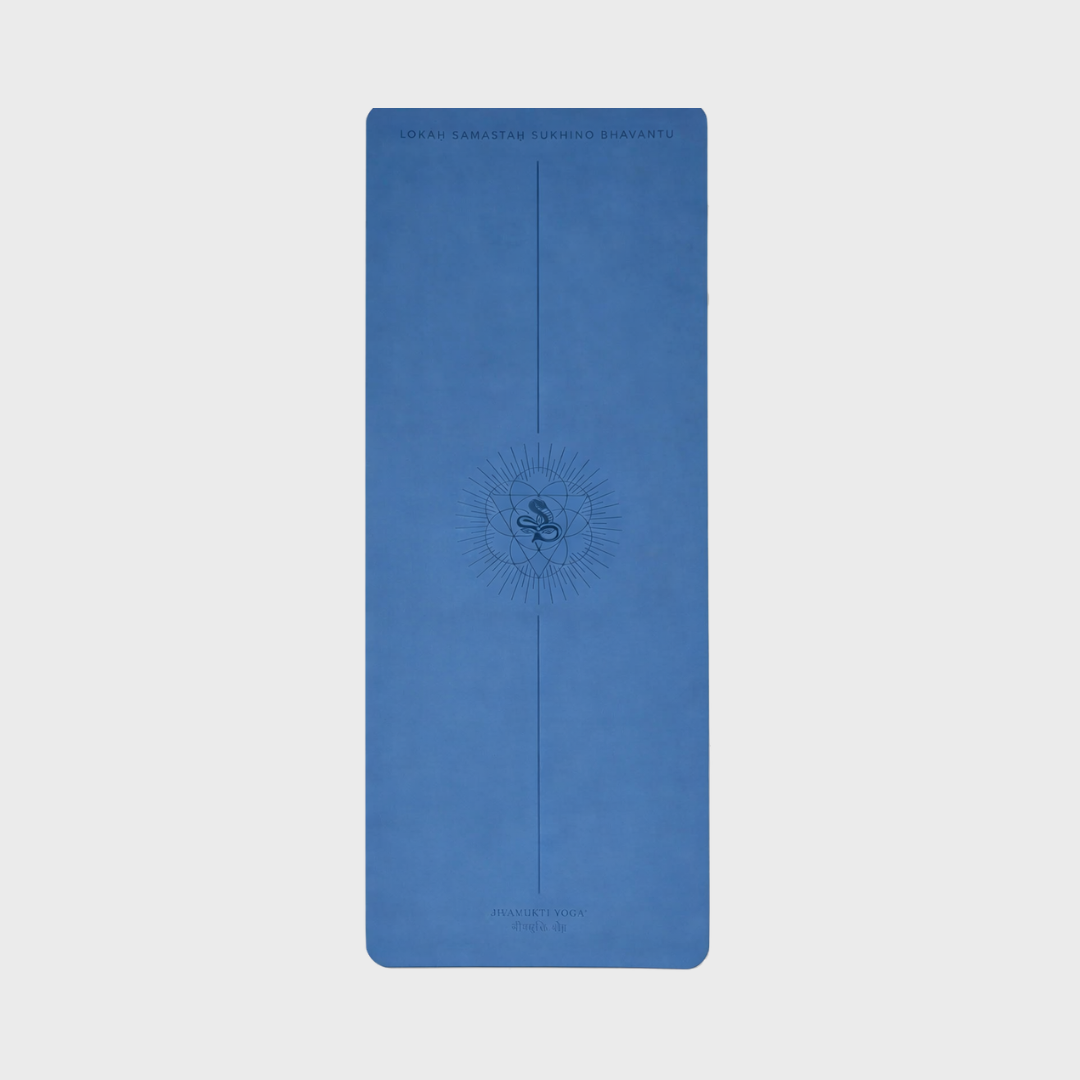 The Jivamukti Yoga Close-To-Perfect Travel Mat Blue