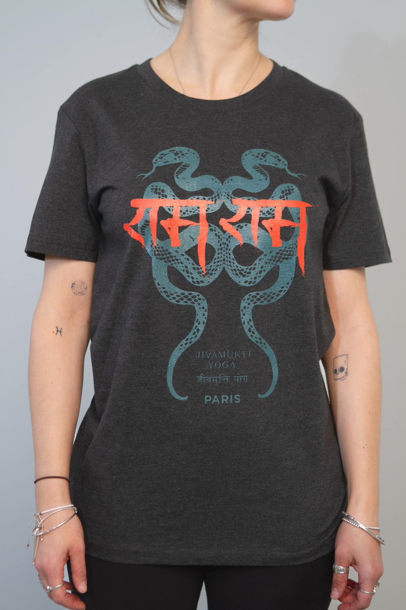 Jivamukti Paris T-Shirt "Ram Ram" - Cool Heater Gray