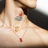 Jivamukti Yoga x Corazón Heart Necklace Green & Gold