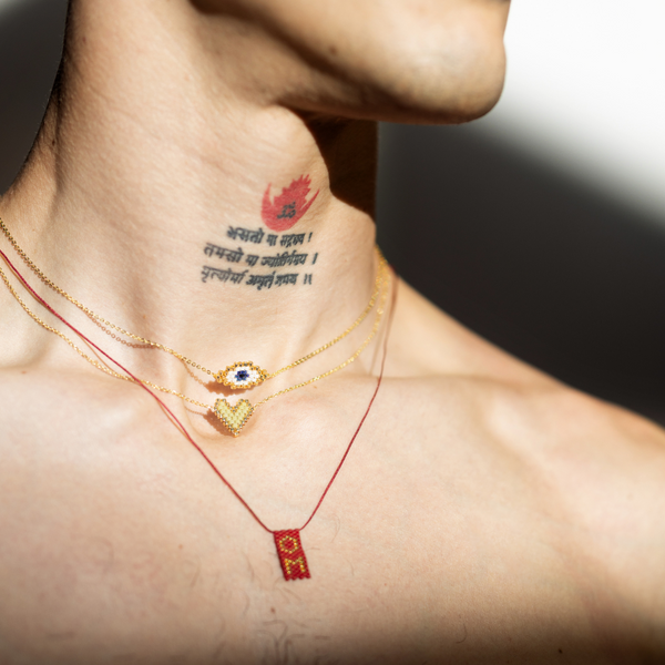 Jivamukti Yoga x Corazón Heart Necklace Green & Gold