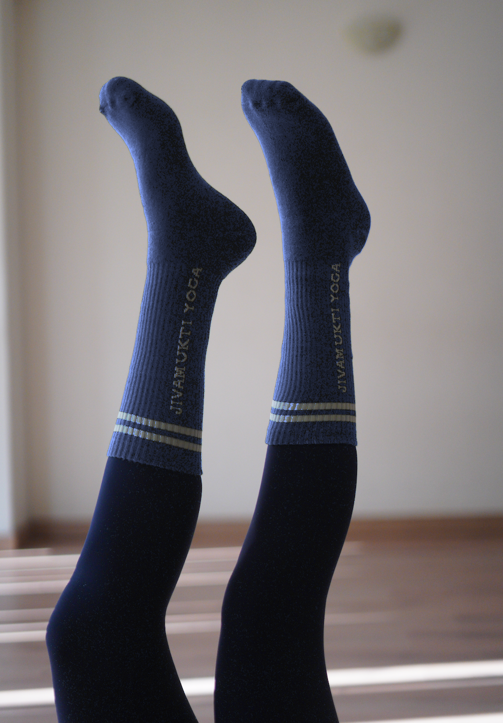 Jivamukti Socks Dark Blue - Wholesale Bundle of 10 pairs (5 x M, 5 x L)*